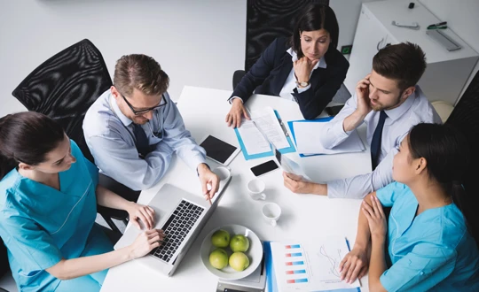 Soluciones especializadas del sector salud - CyC Services