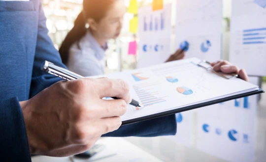 Casos y resultados en industrias de educación y entidades publicas - CyC Services