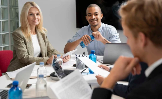 Por qué trabajamos soluciones adaptadas a cada industria en CyC Services